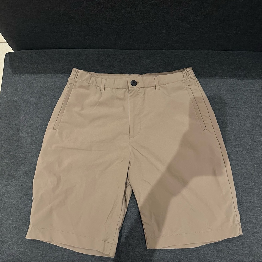 Uniqlo men shorts